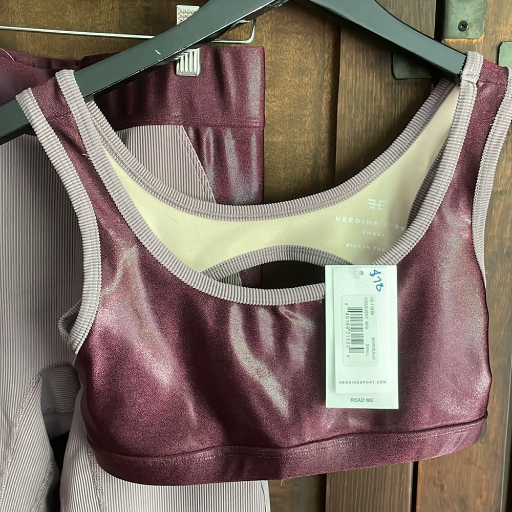 Women’s work out clothing sets